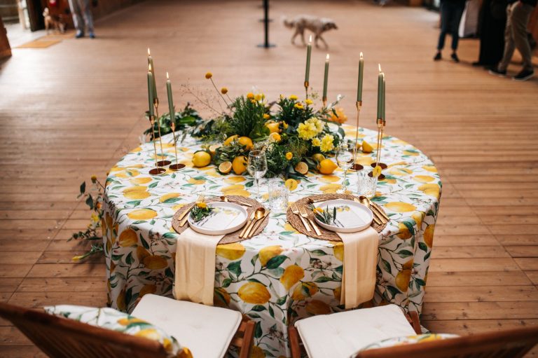 Tischwäsche mit Zitronenmuster mieten, bodenlang, Durchmesser 290cm